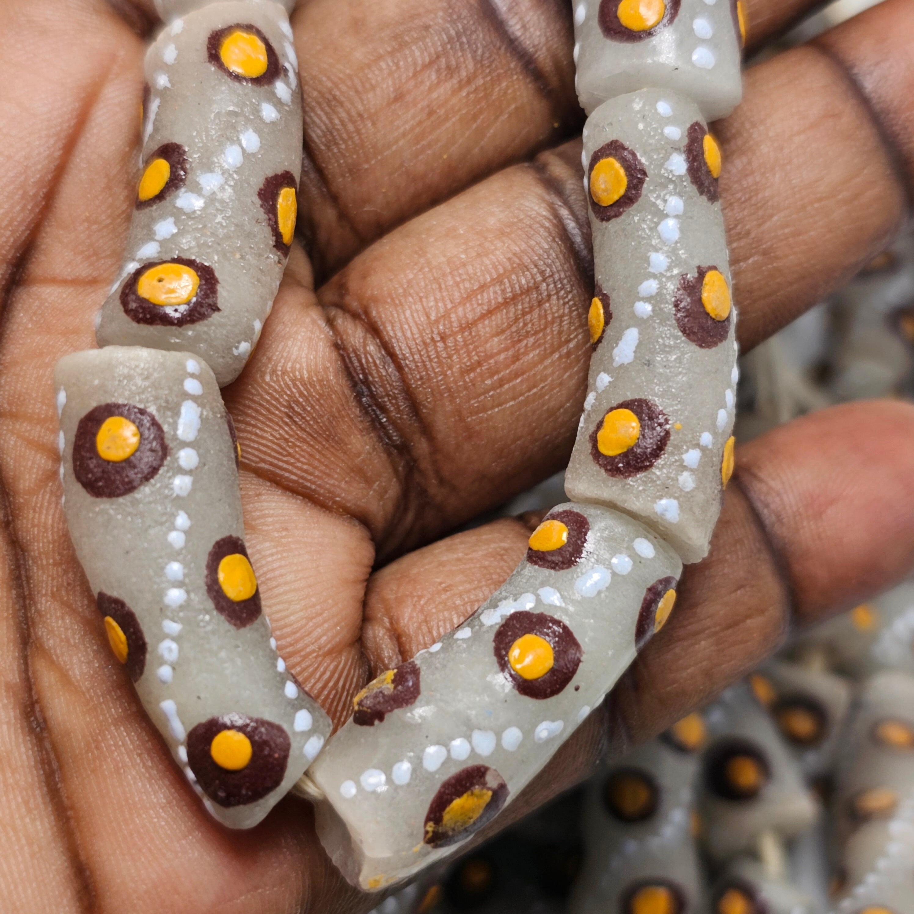 10 Frosted Eye African Beads