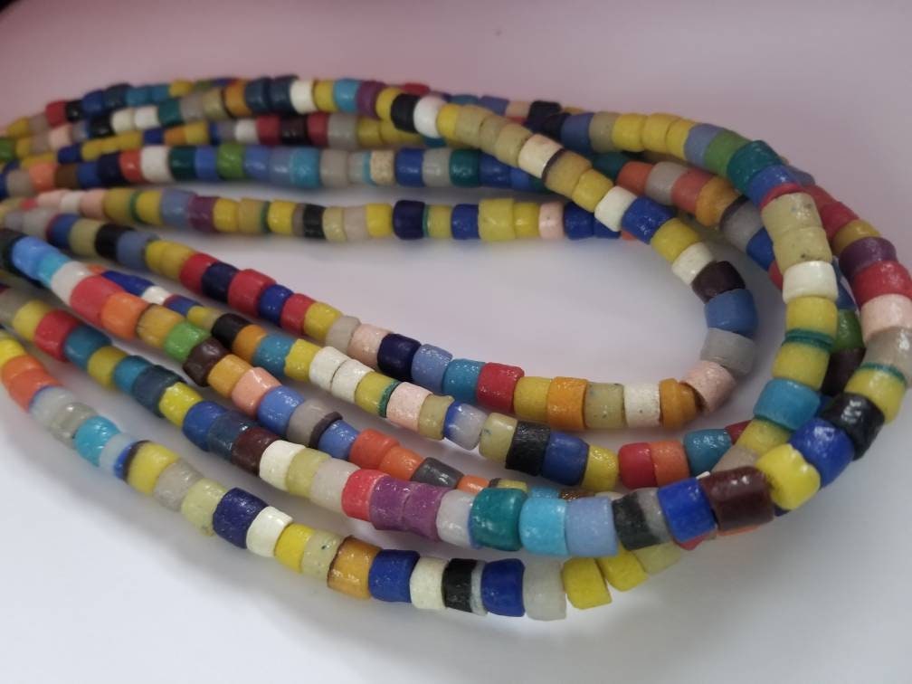 Multicolored short African Powdered beads