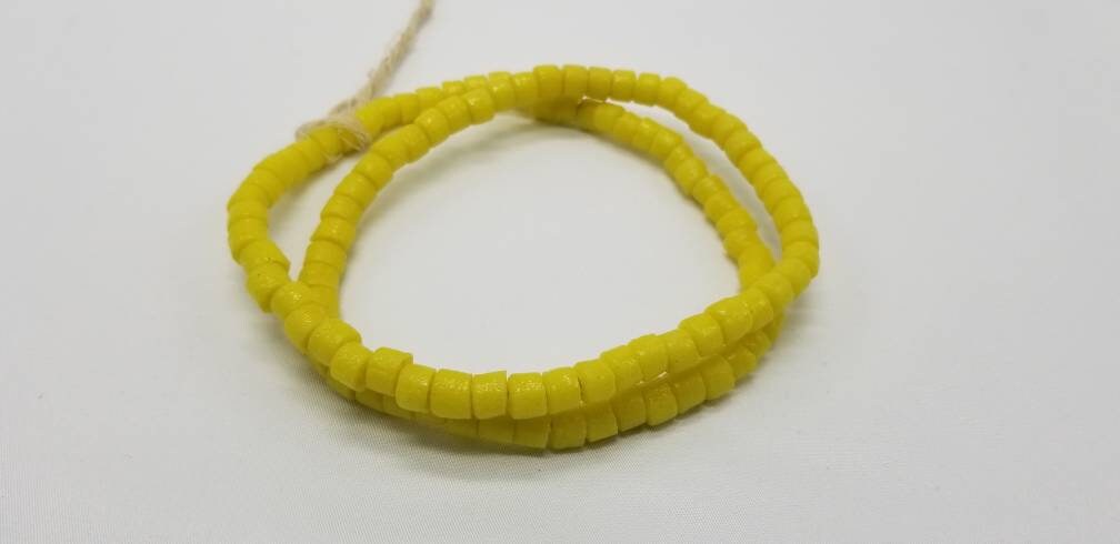 90+ Fulll Strand Short Powdered Glass Beads