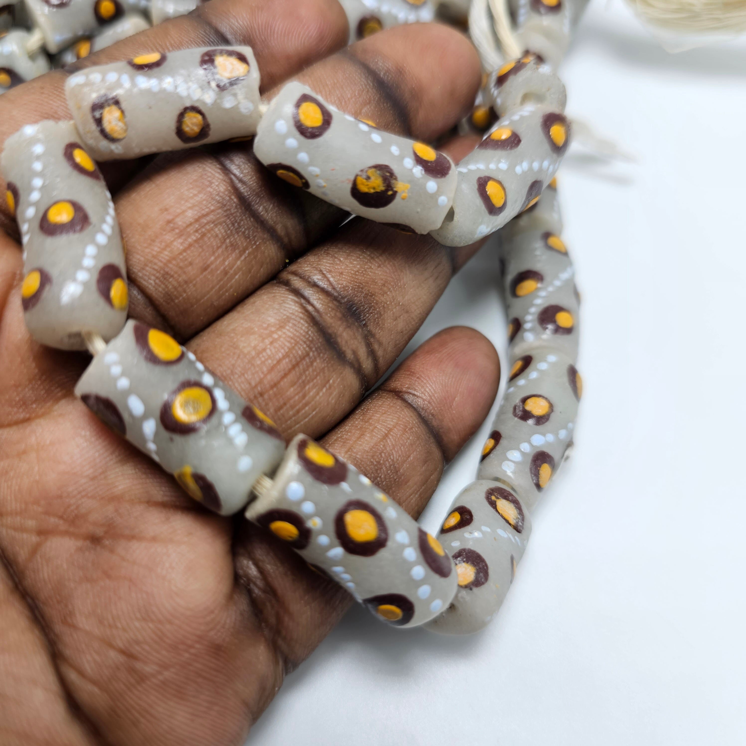 10 Frosted Eye African Beads