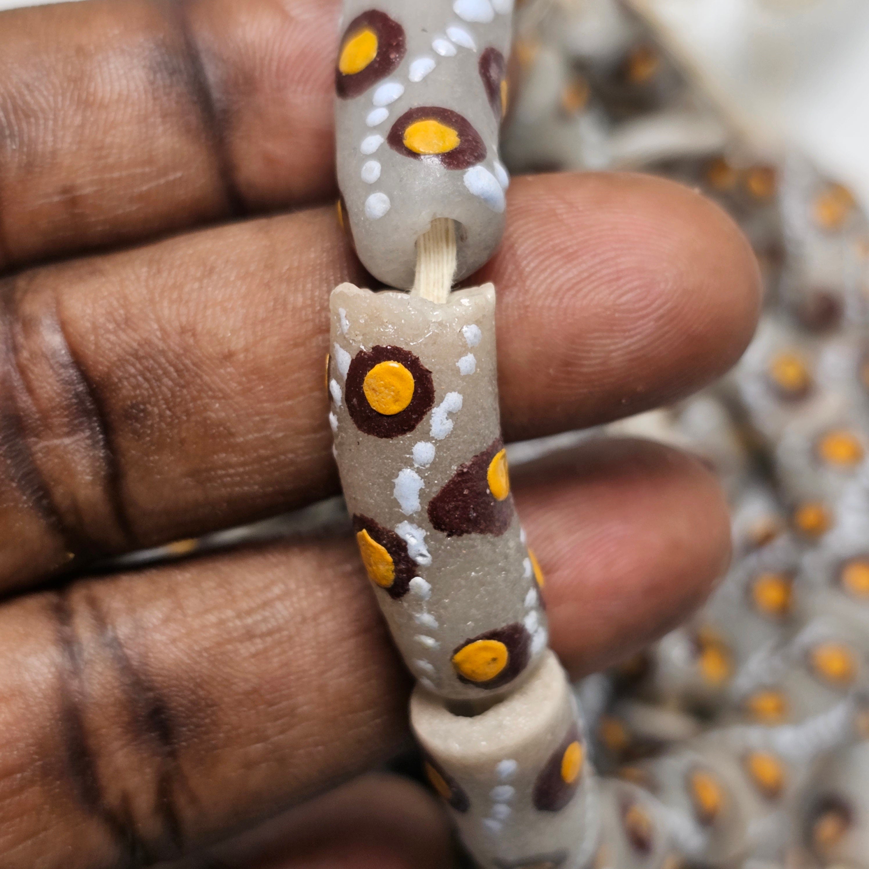 10 Frosted Eye African Beads