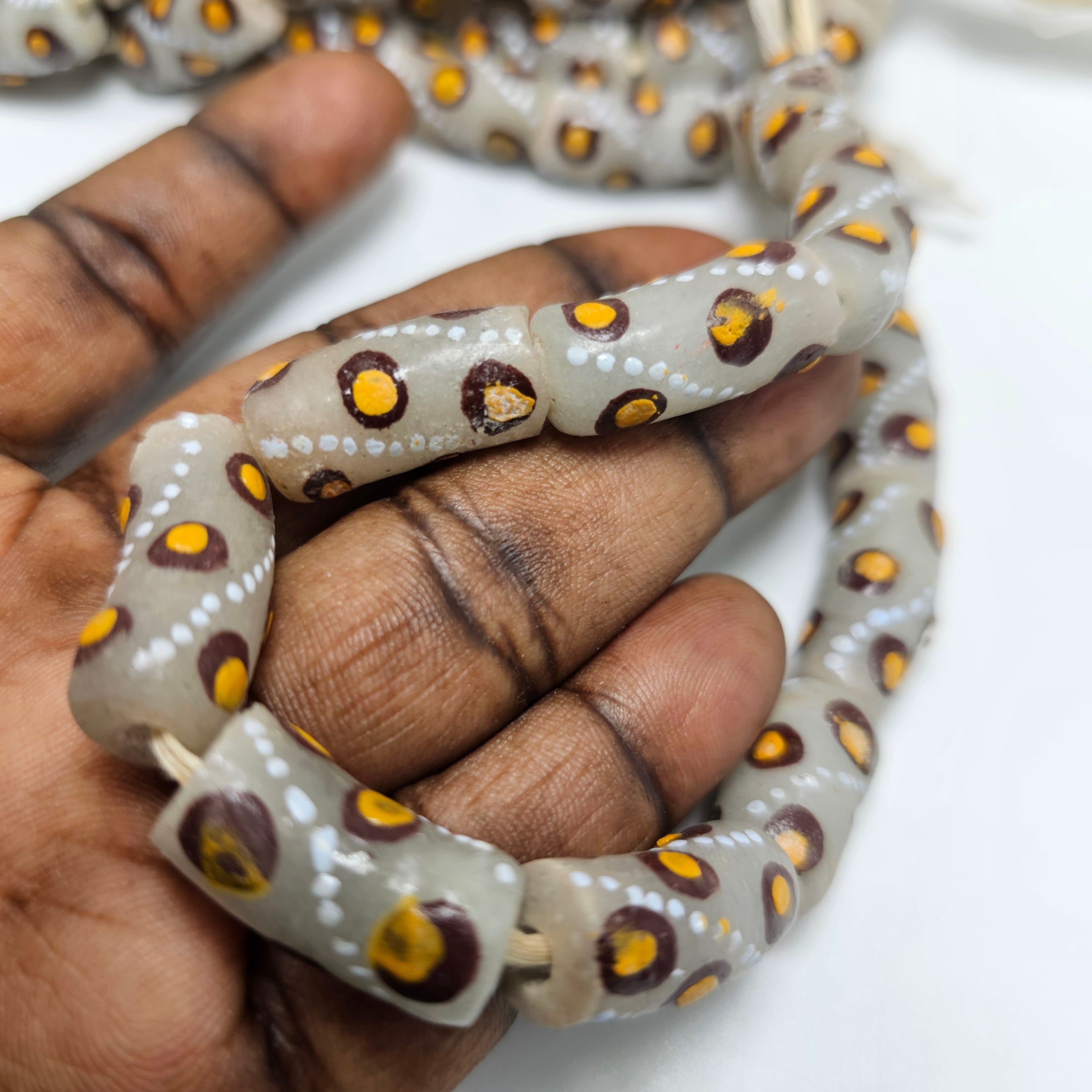 10 Frosted Eye African Beads